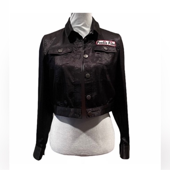 Urban outfitters Chic cropped black button front satin contemporary jacket small - Picture 2 of 10